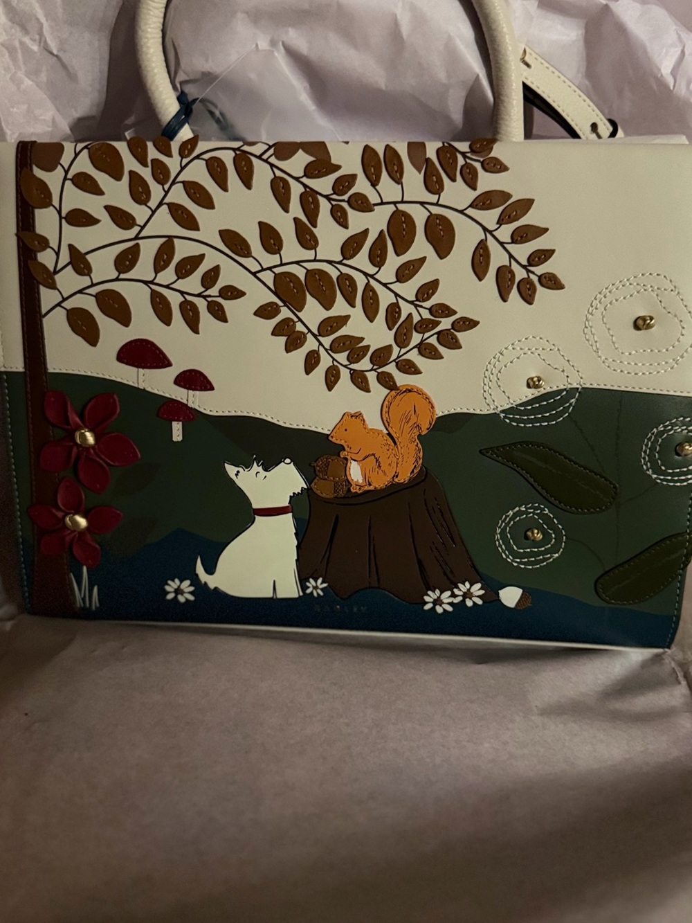 Radley London Autumn Leaves Leather Whimsical Autumn Scene Leather bag. - Picture 11 of 11